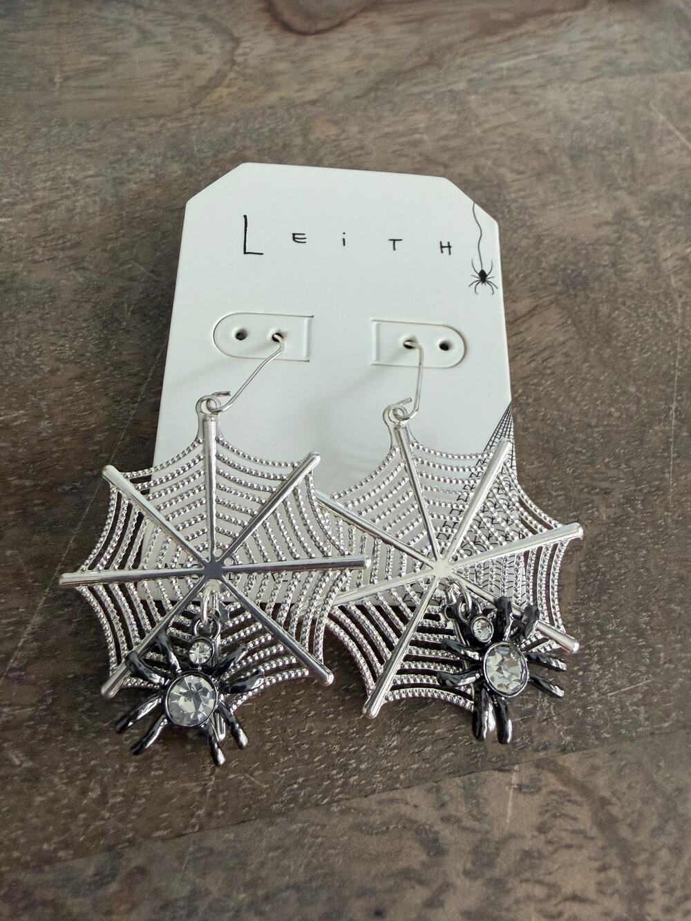 New Leith Silver Tone Spider Web Rhinestone Halloween Dangle Earrings